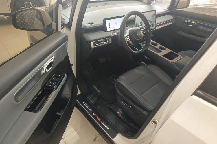 Used AION Y 2023 Plus 610 Smart Edition Ternary Lithium
