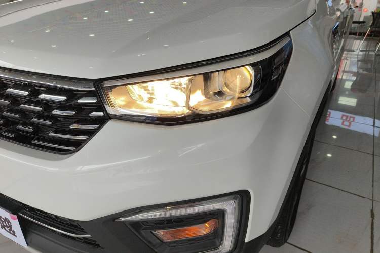 Used CHANGAN CS55 2019 1.5T Automatic Colorful Edition China VI Standard
