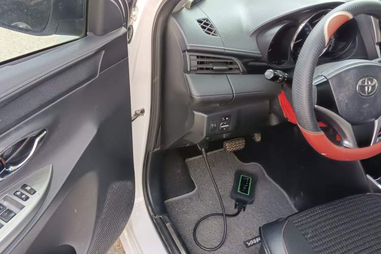 Used Toyota YARiS L Zhi Xuan 2016 Revised Version 1.5G CVT with Dynamic Sunroof