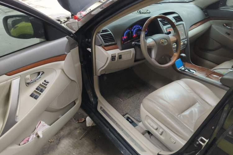 Used Toyota Camry 2012 200G Classic Luxury Edition Driver Seat