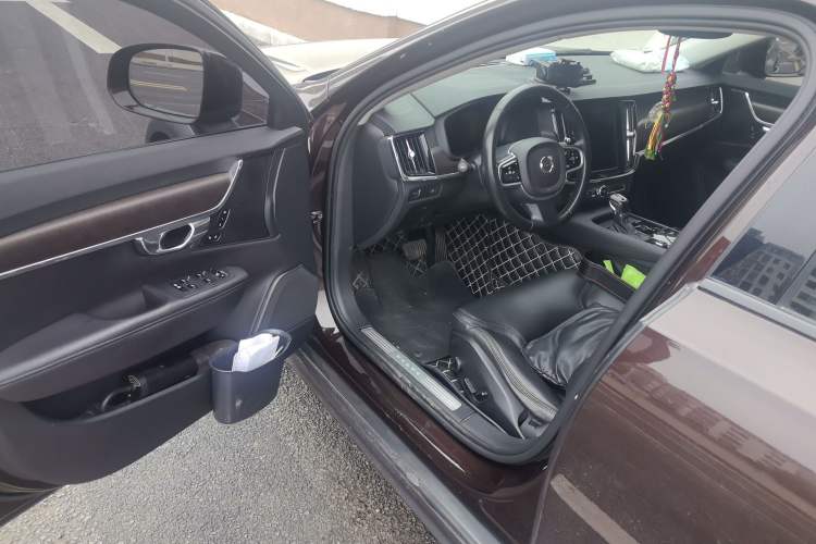 Used Volvo V90 2019 Cross Country T5 AWD Smart Range Version China V Standard
