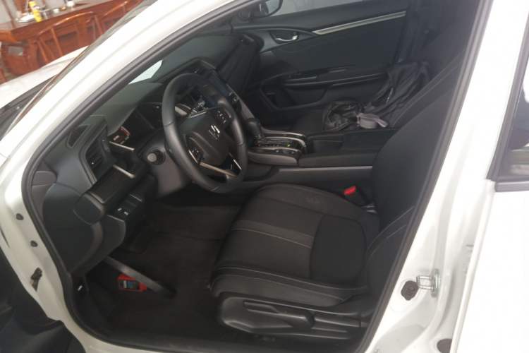 Used Honda Civic 2021 HATCHBACK 220TURBO CVT Trendy Cool Edition