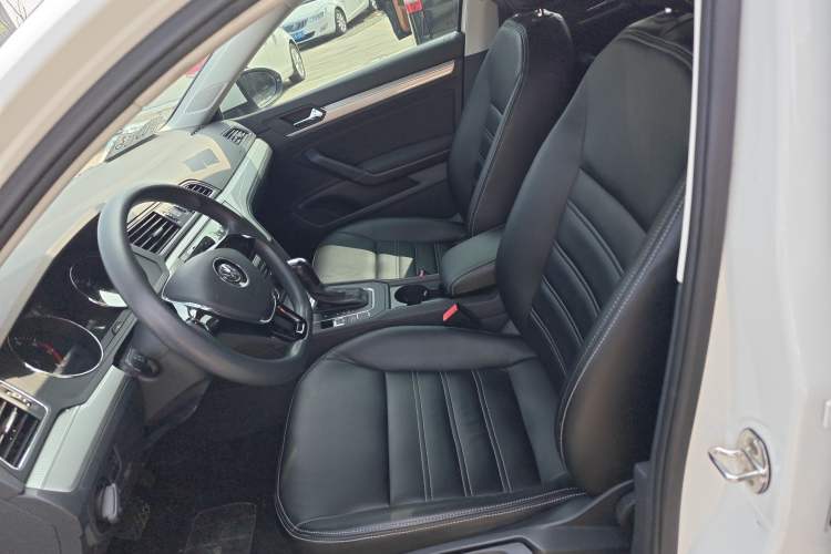 Used Volkswagen Lamando 2015 230TSI DSG Fashion Edition