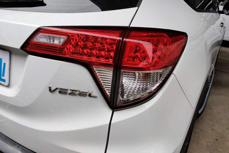 Used Honda Vezel 2020 1.5L CVT Pioneer Edition
