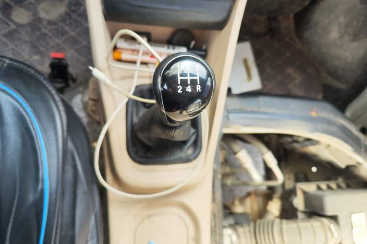 Used CHANGAN KUAYUE Xing V5 2021 1.6L Fortune-Attracting Edition Comfort Model DAM16KR Gear Lever