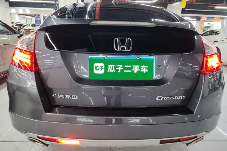 Used Honda Crosstour 2014 2.4L Luxury Edition