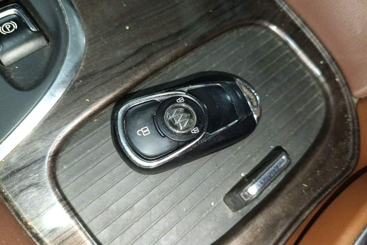 Used Buick Envision 2017 20T Two-Wheel Drive Elite Version Vehicle Key