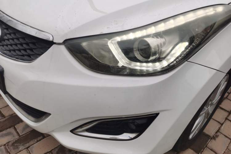 Used Hyundai Elantra (5th Generation / Langdong) 2016 1.6L Automatic Smart Version