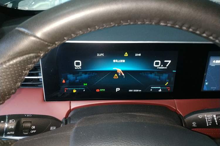 Used JETOUR X70 PLUS 2023 1.5T DCT Brave PLUS 5-Seater
