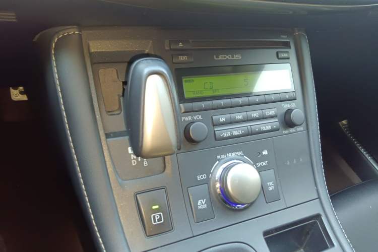 Used Lexus CT 2017 CT200h Elite Edition Solid Color China V Standard