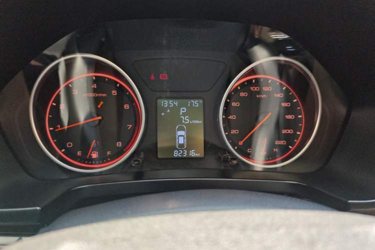 Used Hanteng X5 2020 1.5T Automatic Luxury Model 5 Seats Instrument Cluster