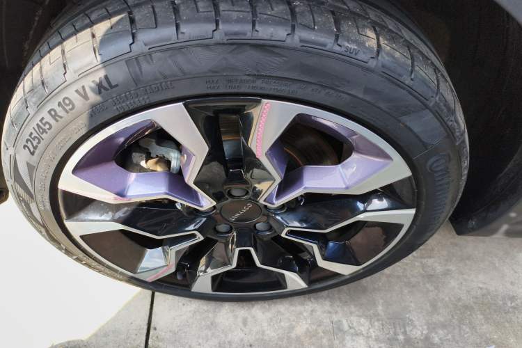 Used Lynk & Co 06 2021 1.5T Shero Pink Special Edition