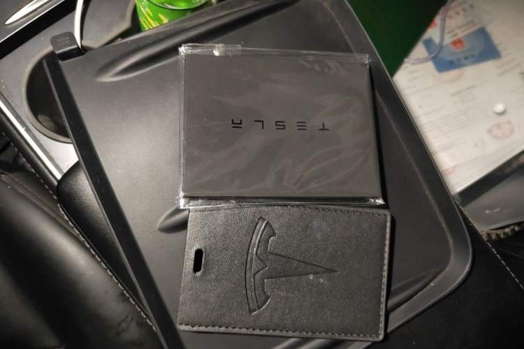 Used Tesla Model Y 2023 Long-Range All-Wheel-Drive Version
