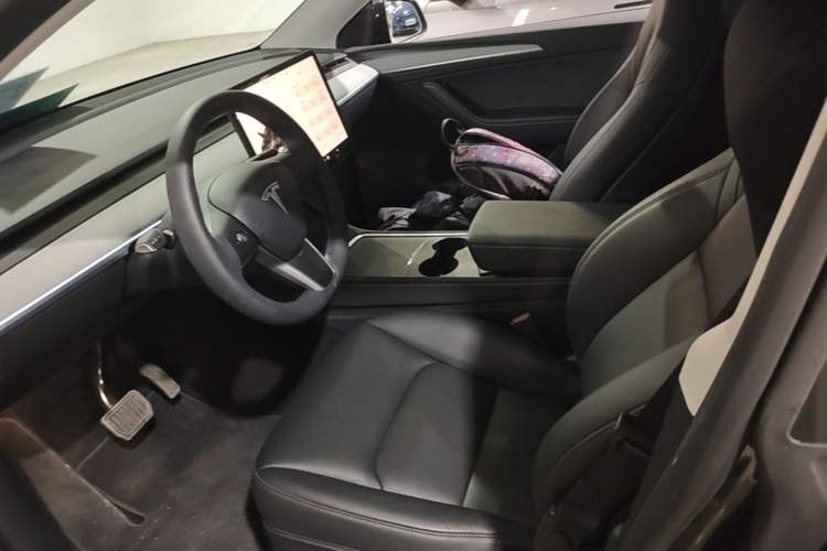 Used Tesla Model Y 2024 Rear-Wheel-Drive Version