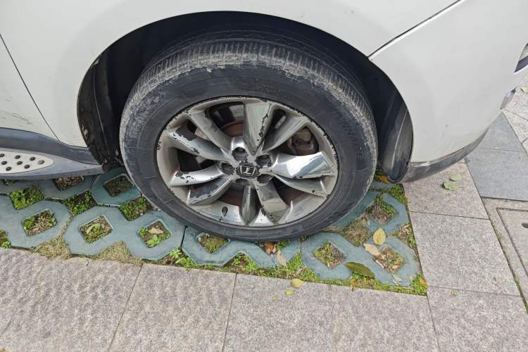 Used Luxgen Great 7 SUV 2014 Honor Collection Edition 2.2T Two-Wheel Drive Smart Model