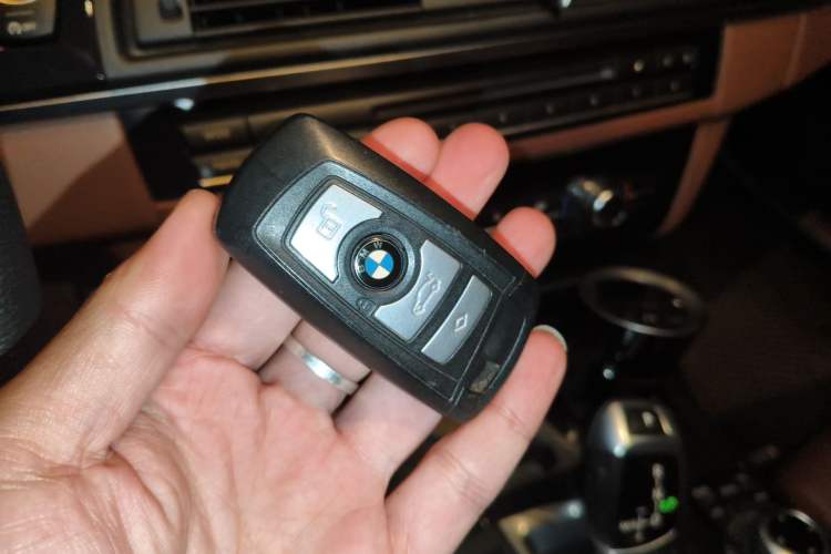 Used BMW 5 Series 2014 520Li Elegant Model Vehicle Key