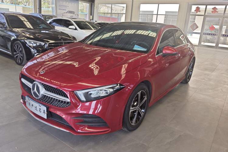 Used Mercedes-Benz A-Class 2022 Second Facelift A 200 L Sport Sedan Fashion Version