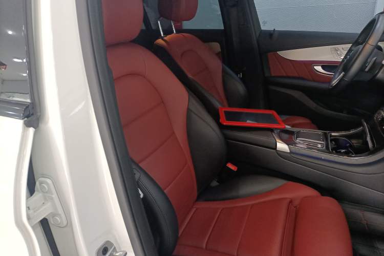 Used Mercedes-Benz GLC Coupe 2021 GLC 260 4MATIC Coupe SUV
