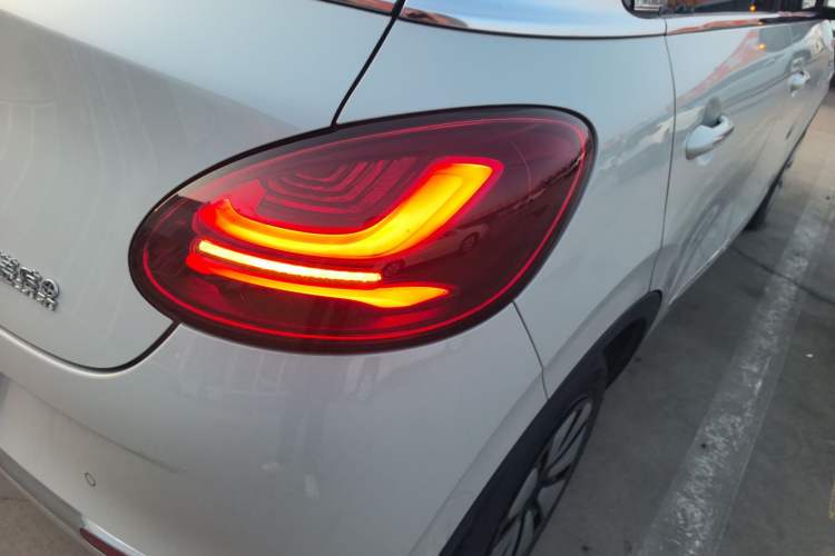 Used Wuling Bingo 2023 333 km Lingxi Connected+ Version
