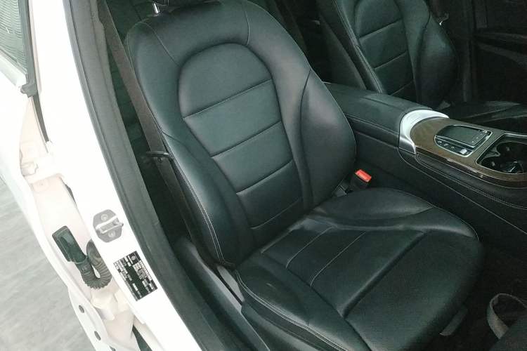 Used Mercedes-Benz GLC 2020 GLC 300 L 4MATIC Dynamic Edition
