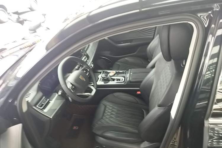 Used Hongqi HS5 2023 2.0T Qixiang Pro Edition