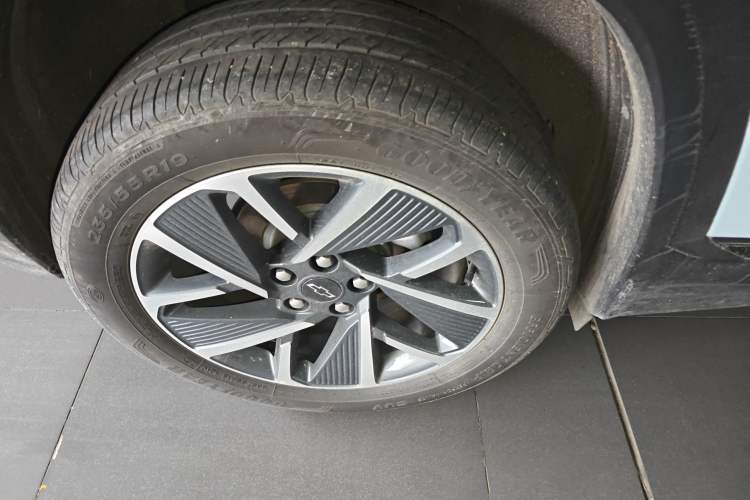 Used Chevrolet Equinox Plus 2024 102km RS Ultimate Edition Right Rear Wheel Hub