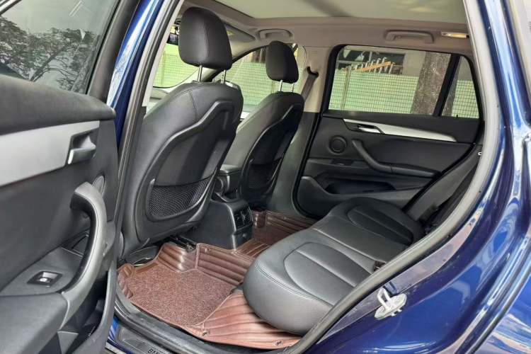 Used BMW X1 2018 sDrive18Li Fashion Model Left Rear Seat