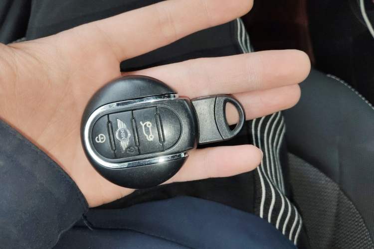 Used MINI 2014 1.5T COOPER Fun
