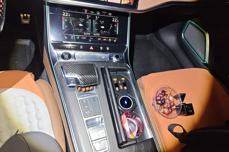 Used Audi A6L 2024 45 TFSI quattro Prestige Elegant Edition
