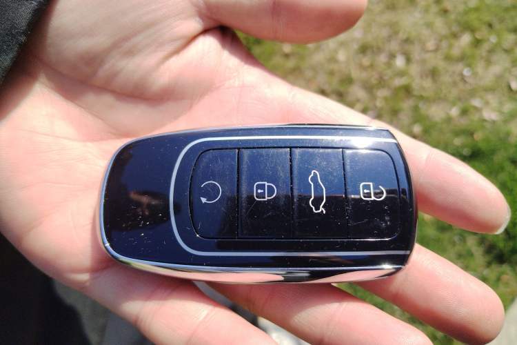 Used Chery Arrizo 8 2023 High-Performance Edition 2.0T DCT Powerfully Equipped