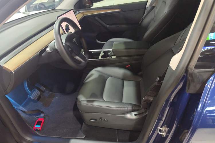 Used Tesla Model Y 2021 Long-Range All-Wheel-Drive Version