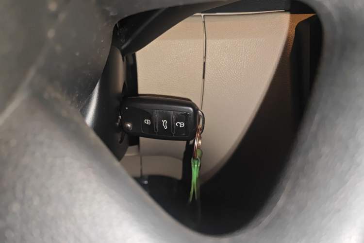 Used Skoda Fabia 2012 1.4L Manual Crystal Edition Vehicle Key