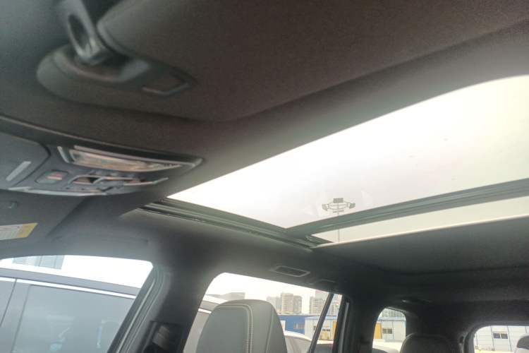 Used GAC Trumpchi GS8 2022 Linghang Series 2.0 TGDI Two-Wheel-Drive Luxury Smart Connectivity Version (7 Seats) Headliner