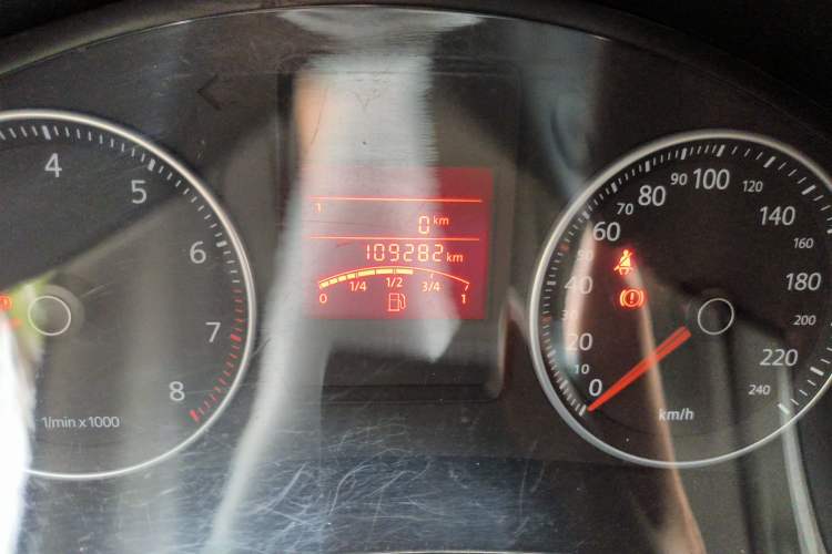 Used Volkswagen Bora 2011 1.6L Manual Fashion Edition
