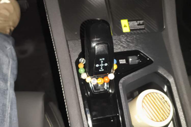 Used Lynk & Co 03 2023 1.5T EM-F PM Gear Lever