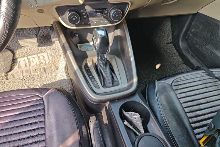 Used Ford Escort 2015 1.5L Automatic Fashion Model