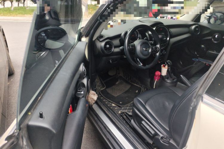 Used MINI 2014 1.2T ONE+ Driver Seat