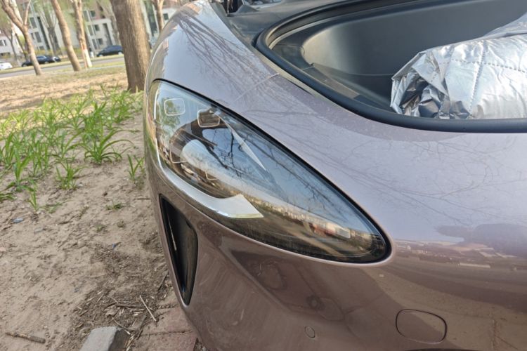 Used Xiaomi Auto SU7 2024 Four-Wheel Drive Ultra-Long Range Advanced Intelligent Driving Max Edition Right Front Headlight