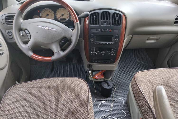 Used Chrysler Grand Voyager 2012 3.0L Ultimate Edition
