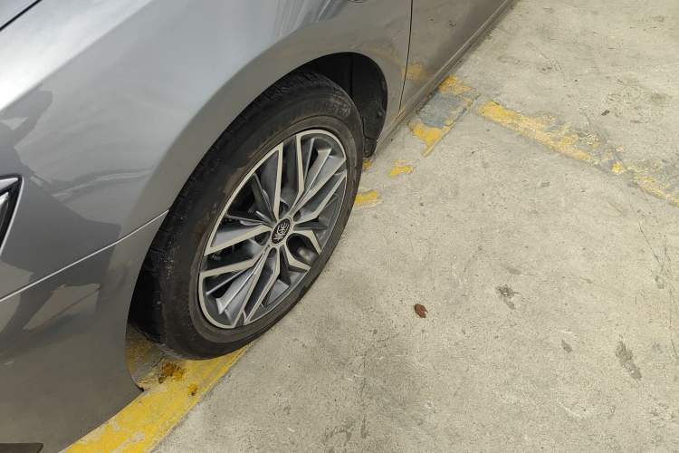 Used BYD Qin PLUS 2024 Honor Edition EV 510KM Leading Model