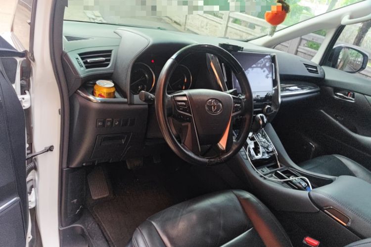 Used Toyota Vellfire 2021 Crown Dual-Engine 2.5L HV Luxury Edition Center Console