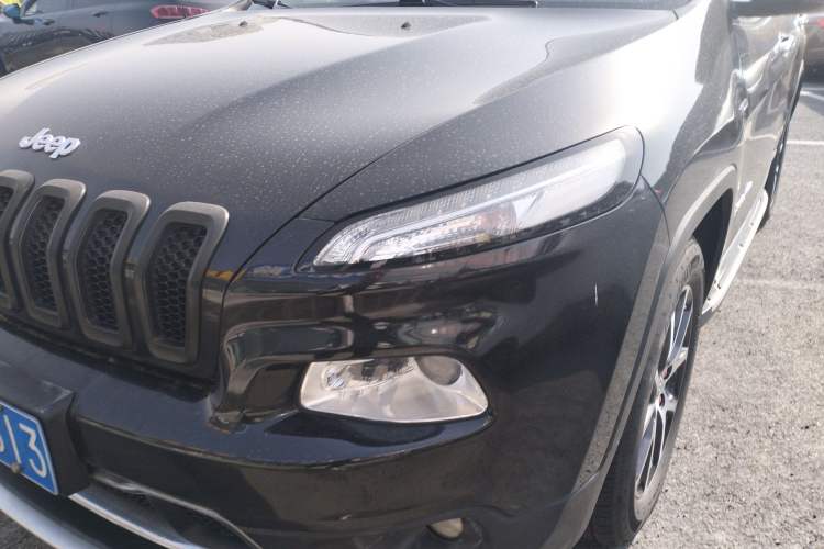 Used Jeep Cherokee 2017 2.0L Superior Edition