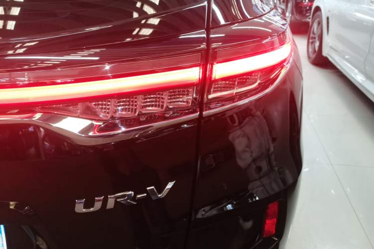 Used Honda UR-V 2020 370TURBO Two-Wheel Drive Luxury Edition
