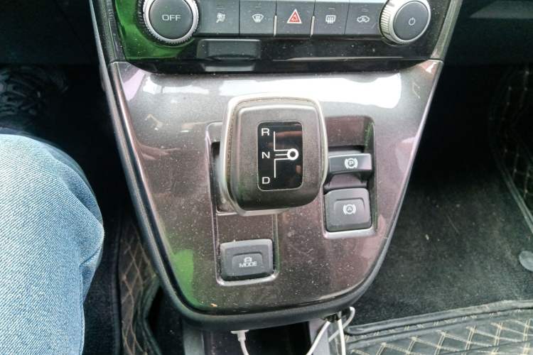 Used ORA iQ 2018 Smart Connectivity Model
