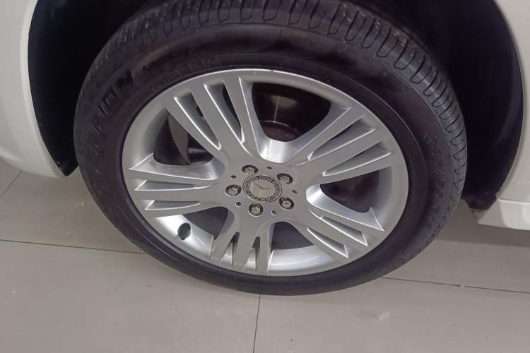 Used Mercedes-Benz GLK-Class 2014 GLK 200 Standard Model Exterior 4