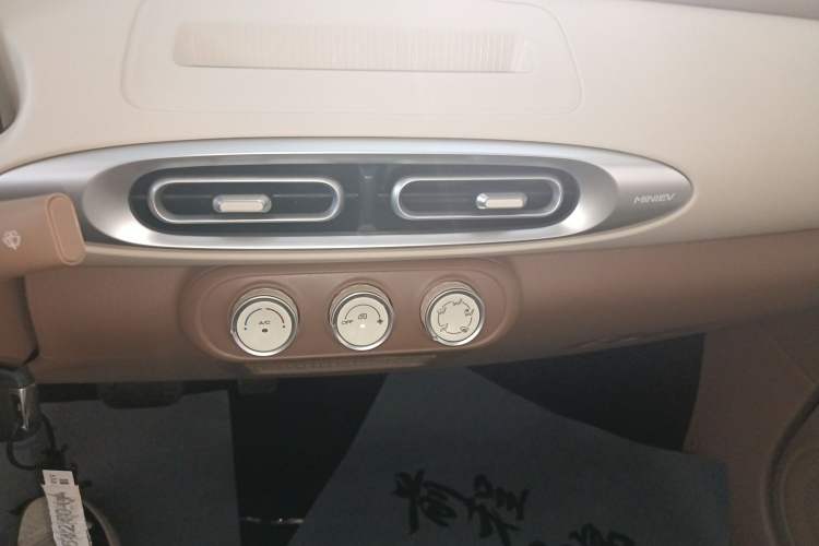 Used Wuling Hongguang MINIEV 2025 Four-Door Version Advanced Edition