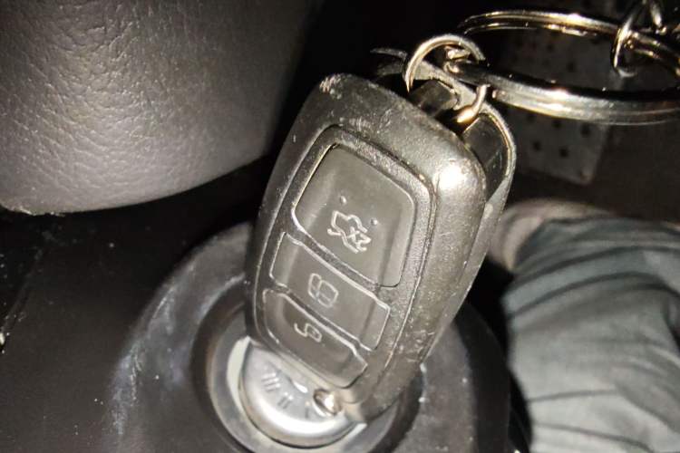 Used Ford Focus 2012 Sedan 1.6L Automatic Fashion Edition
