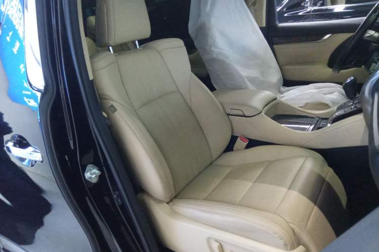 Used Toyota Vellfire 2021 Crown Dual-Engine 2.5L HV Prestige Edition