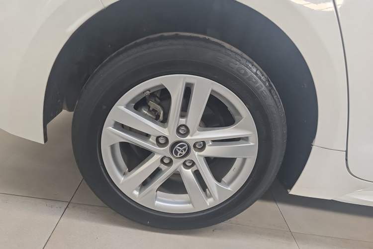 Used Toyota Levin 2022 185T CVT Luxury Edition Right Rear Wheel Hub