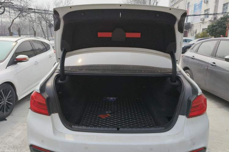 Used BMW 5 Series 2018 525Li M Sport Package
